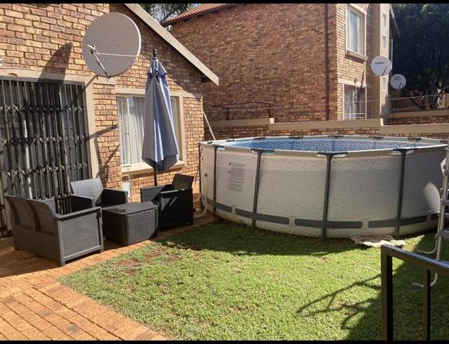 3 BEDROOM DUPLEX FOR SALE IN CELTISDAL